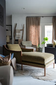 Dolores Chaise (Grade I - Walnut)